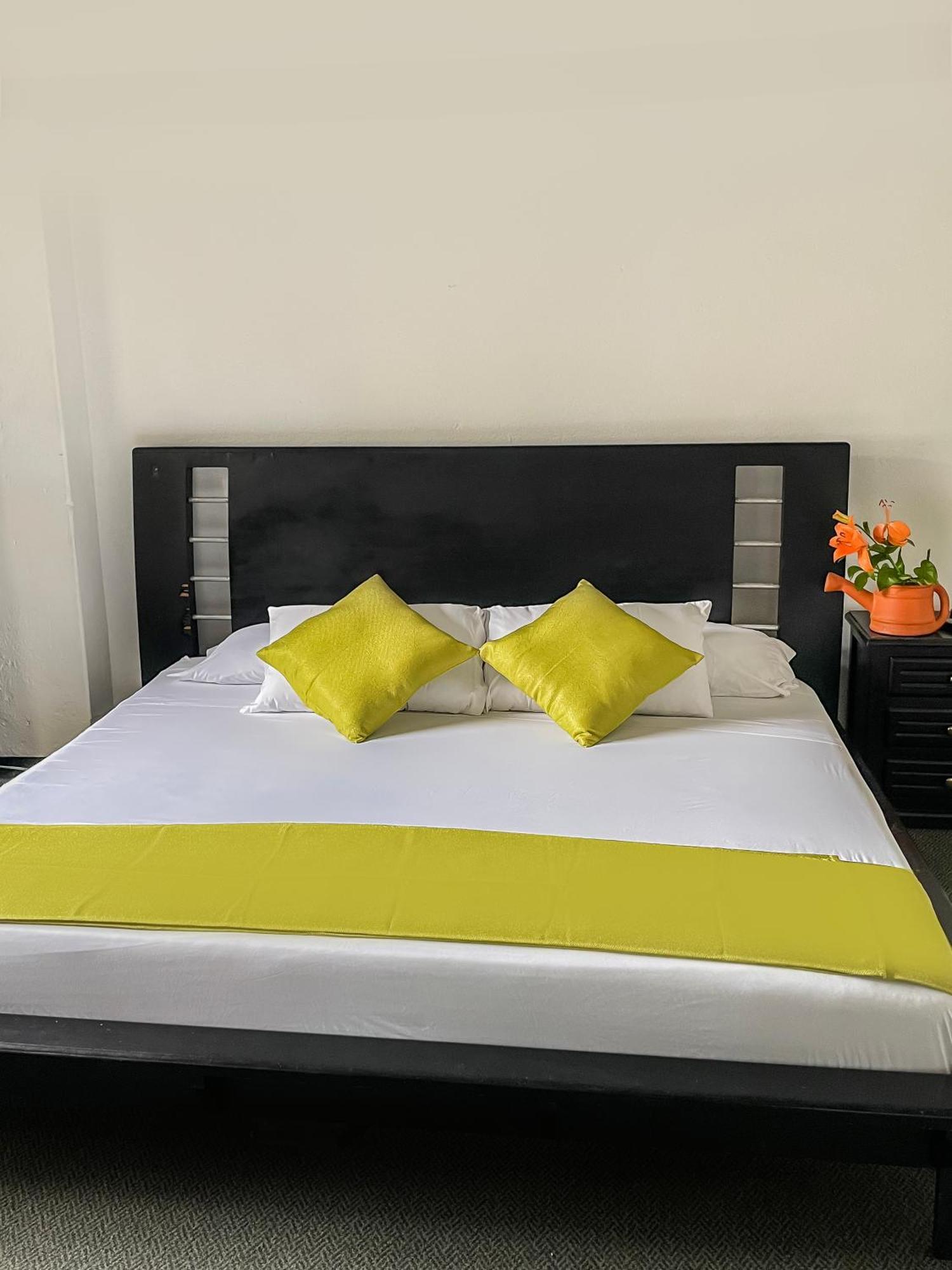 Hotel Premium Real Medellín Dış mekan fotoğraf